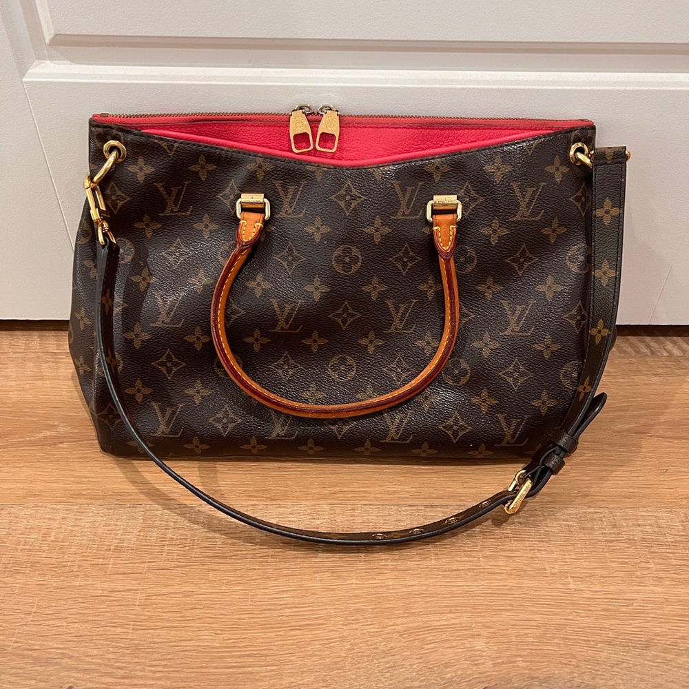 Louis Vuitton Brown Monogram Tote Bag with Adjustable Strap and Pink Interior